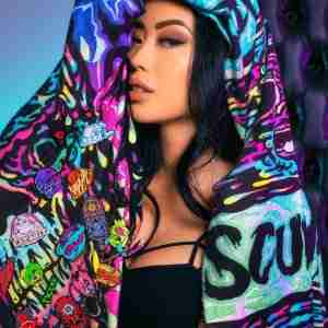 unicorn-twist-spazzmina-pashmina-model.jpg