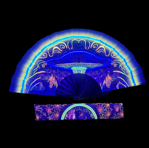 UFO UV Reactive Fan With Matching Sleeve
