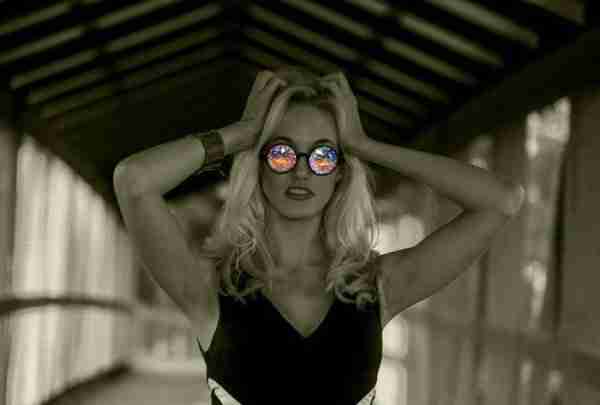 GloFX Black Kaleidoscope Glasses – Rainbow