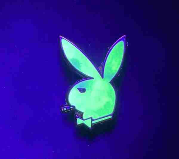 Smokin’ Playboy Pin